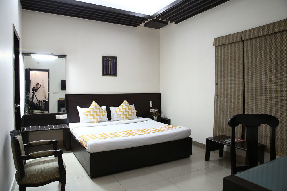 Hotel Fabhotel Exotica Greenpark New Delhi
